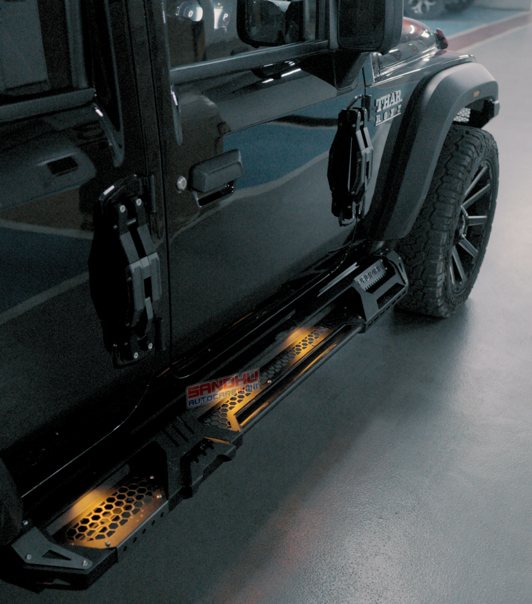 ProMan Side Foot Step (With Lights) for Thar Roxx